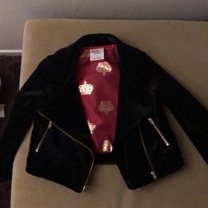 Black polyester jacket